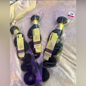 100% Unprocessed human hair bundles 
20” , 22” , 24”
Bodywave hair